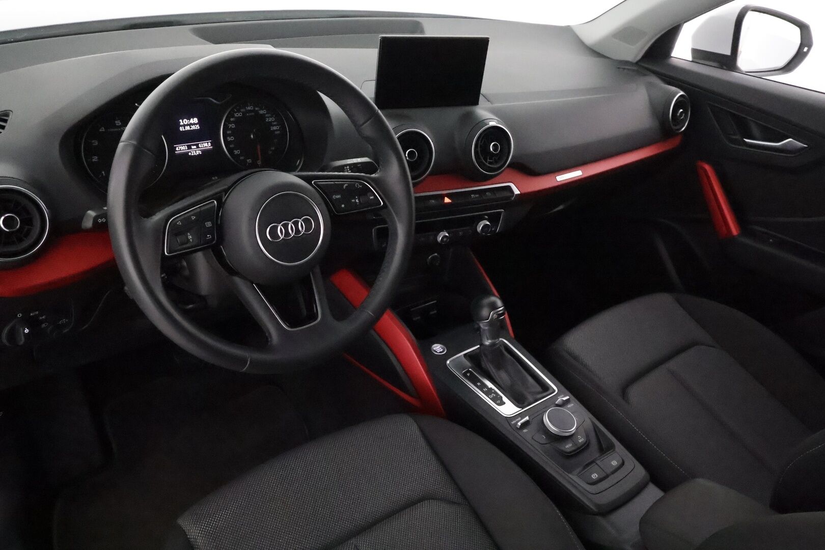 Audi Q2 2020 Business Sport 35 TFSI 110 kW S tronic **Webasto / Adapt.Vakkari / LED-valot / P.kamera / Apple&Android** - Suomi-auto / Kahdet Renkaat