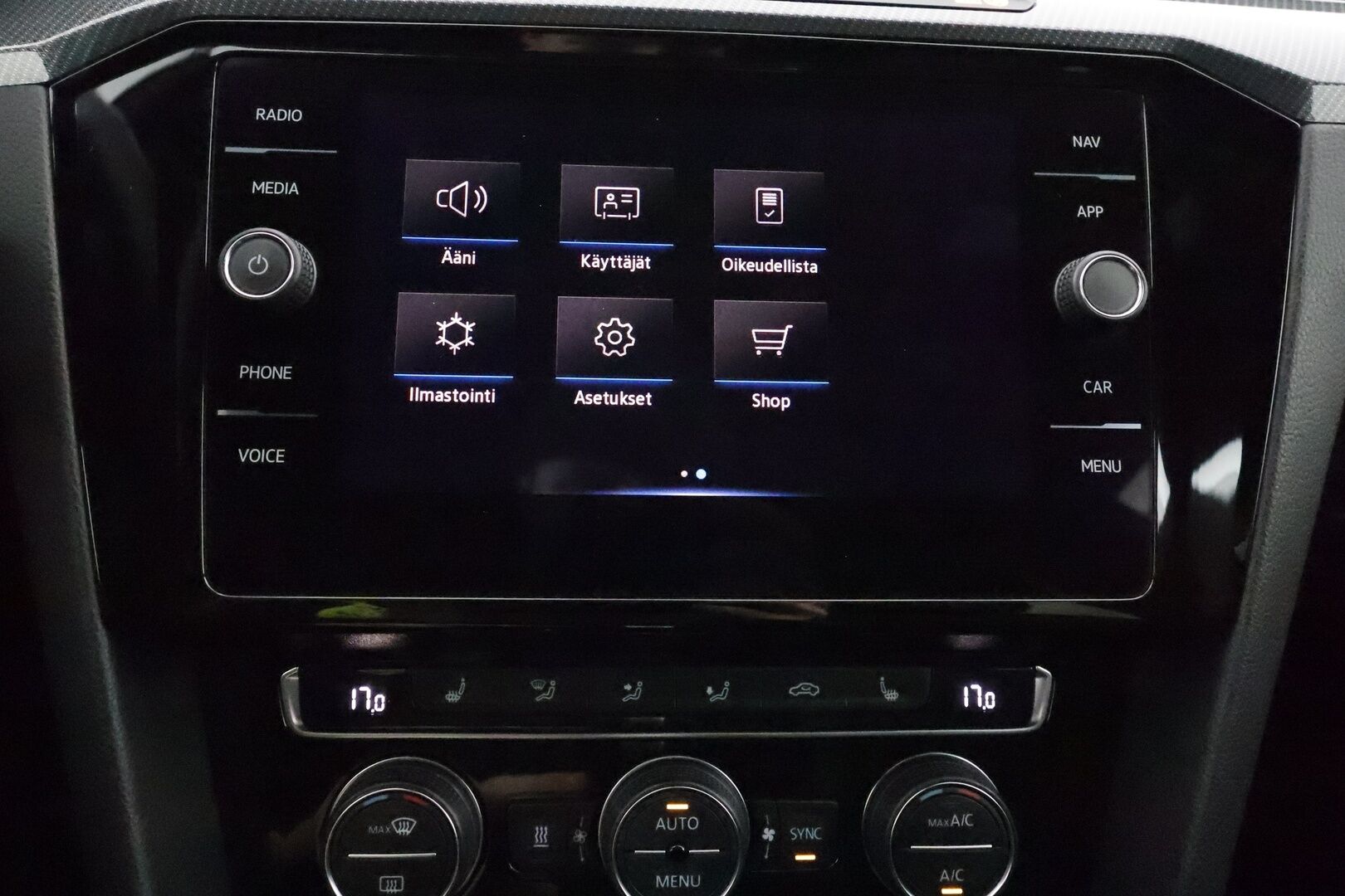 Volkswagen Arteon 2020 R-Line 2,0 TDI SCR 140 kW 4MOTION DSG-automaatti - 3,99 % KORKOTARJOUS TÄHÄN AUTOON - PA-lisälämmitin / Adapt. Vakkari / P-kamera / Kaistavahti / Nahka-alcantara Sporttipenkit / KeylessGo / Adapt. Ledit 