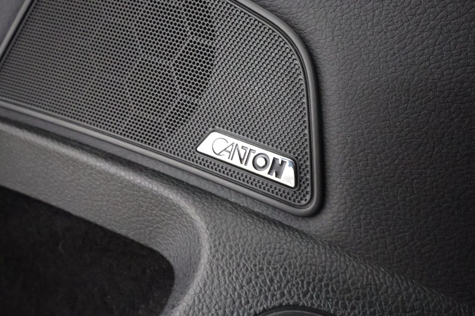 Skoda Superb 2020 Combi 2,0 TDI 150 Style DSG Autom. - | ACC | Koukku | Webasto | LED | Canton | Muistipenkki | Ratinlämmitys | P.Kamera | Keyless | Suomi-auto | Kahdet Renkaat |