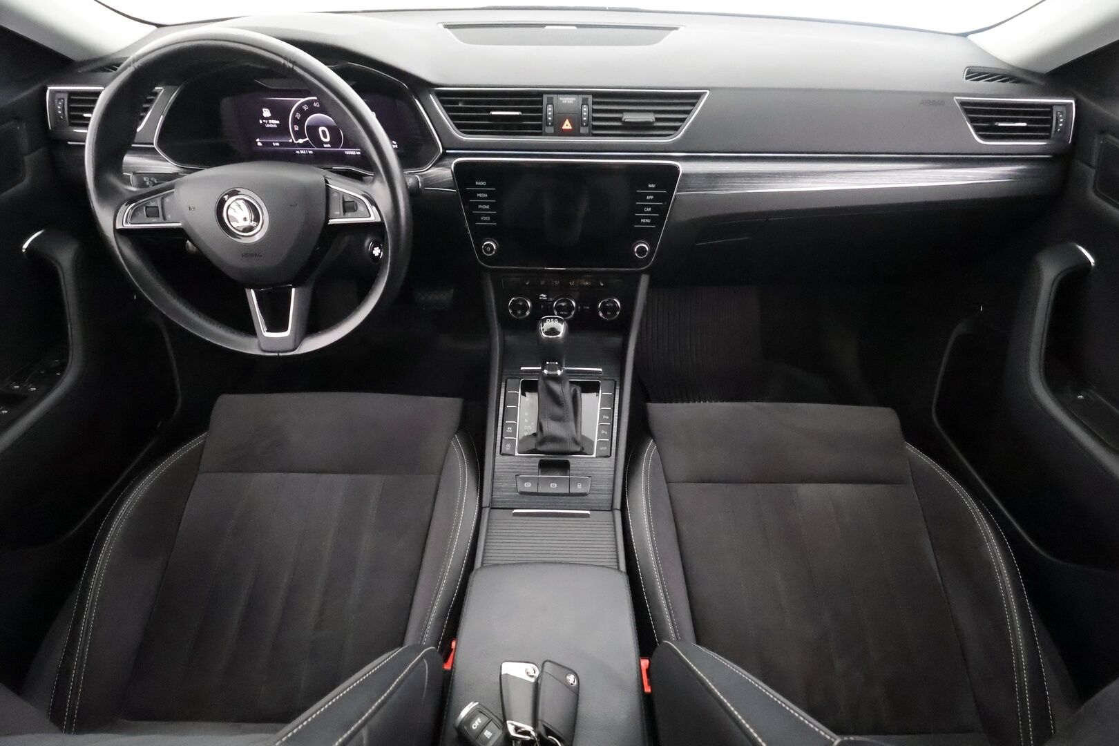 Skoda Superb 2020 Combi 2,0 TDI 150 Style DSG Autom. - | ACC | Koukku | Webasto | LED | Canton | Muistipenkki | Ratinlämmitys | P.Kamera | Keyless | Suomi-auto | Kahdet Renkaat |