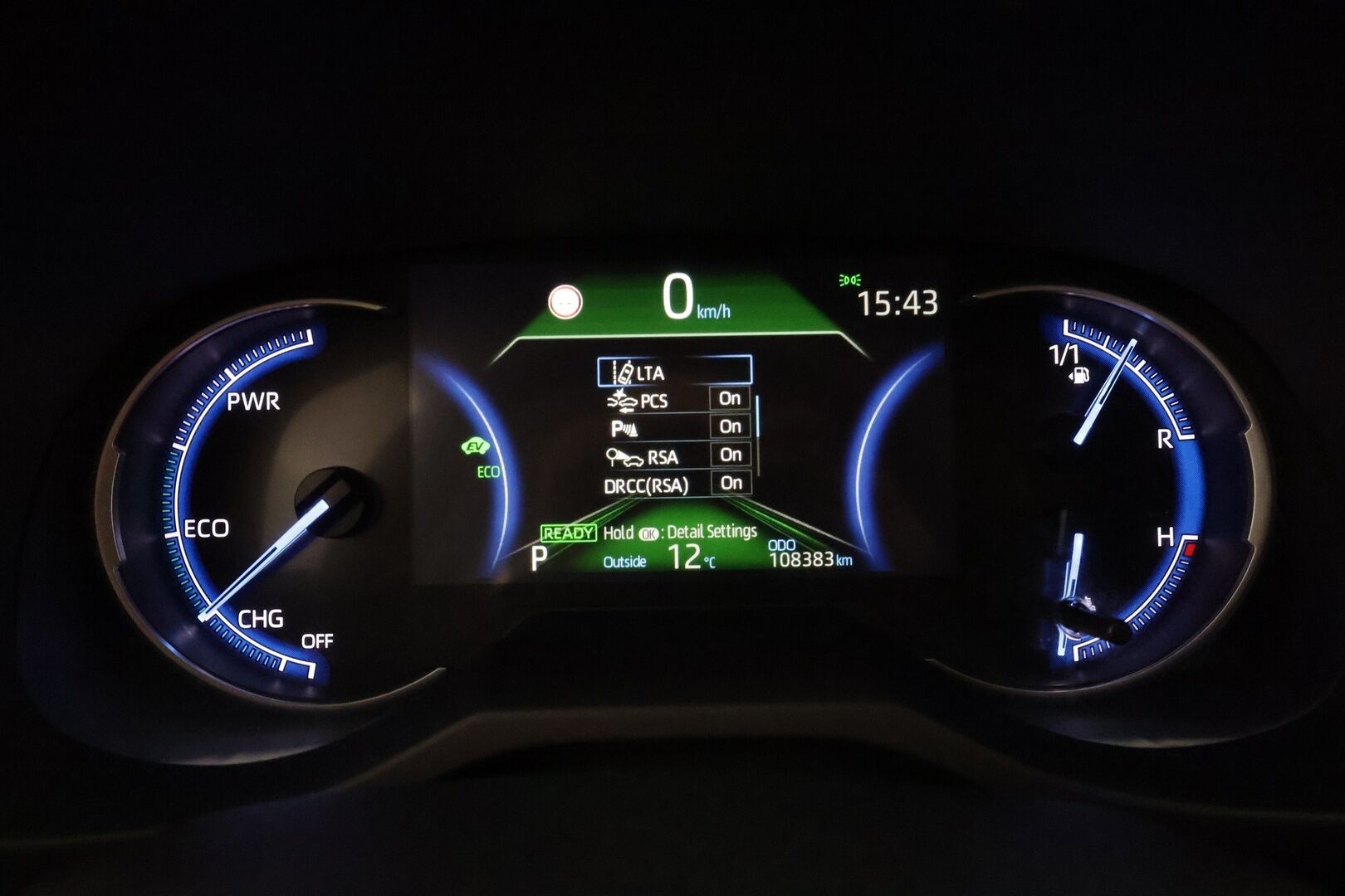 Toyota RAV4 2020 2,5 Hybrid Active Edition * ACC / LED / P.Kamera / Sisätilanlämmitin / Kaistavahti / Navi / Keyless * - Suomi-auto / Kahdet renkaat aluvanteilla / Merkkihuollot - HULLUT AVAJAISHULINAT KORKOTARJOUS 3,29 %