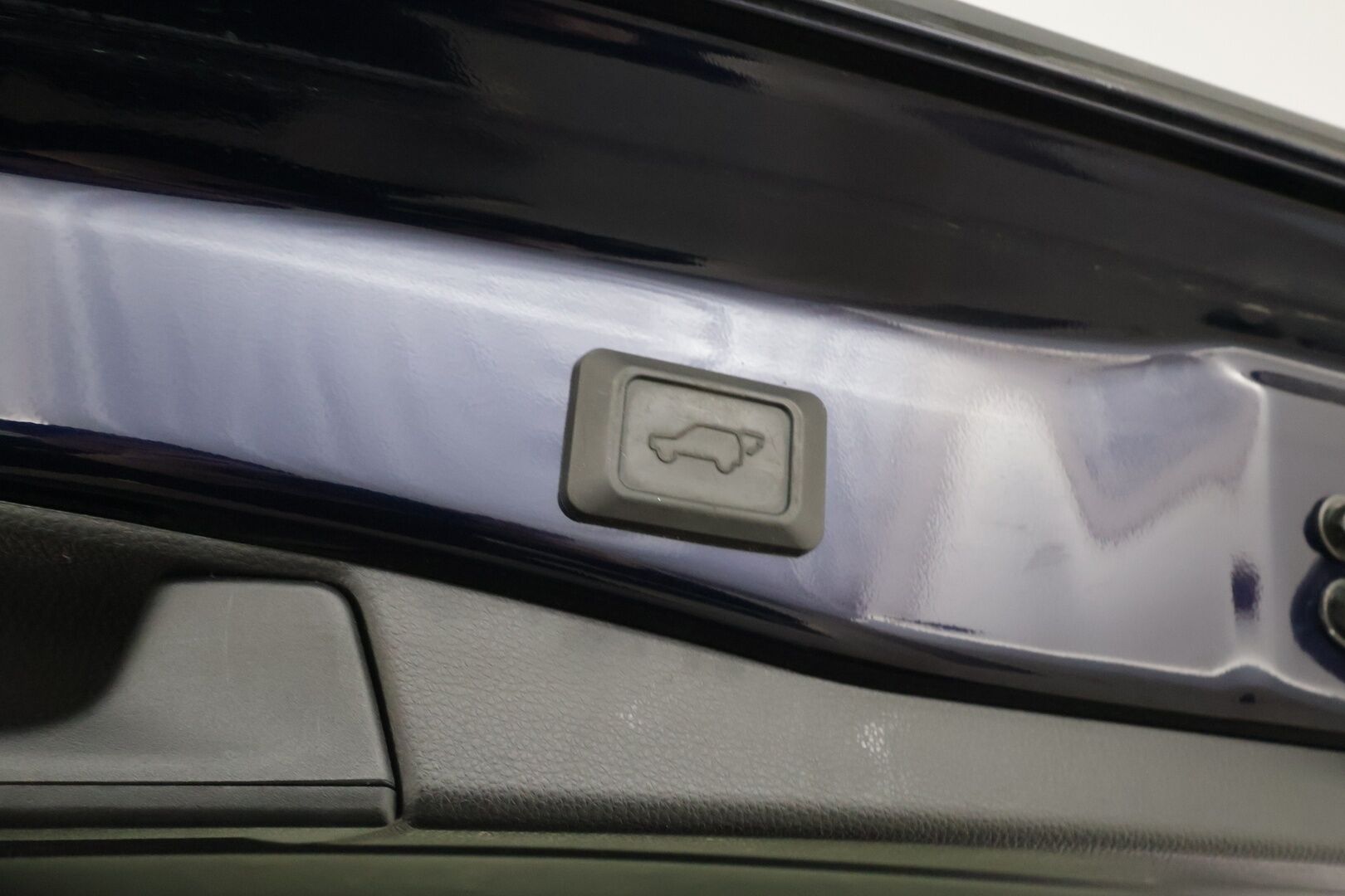 Toyota RAV4 2020 2,5 Hybrid Active Edition * ACC / LED / P.Kamera / Sisätilanlämmitin / Kaistavahti / Navi / Keyless * - Suomi-auto / Kahdet renkaat aluvanteilla / Merkkihuollot - HULLUT AVAJAISHULINAT KORKOTARJOUS 3,29 %