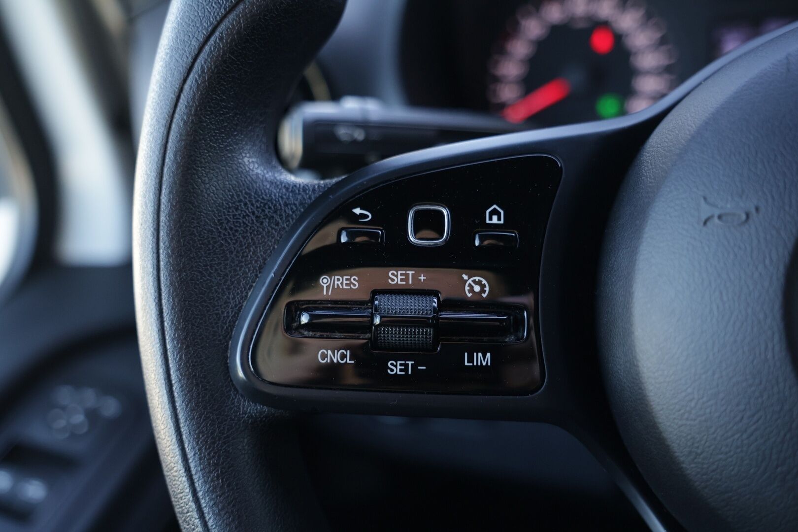 Mercedes-Benz Sprinter 2020 319CDI RWD-3,5/37 KB keskipitkä A2 A *Matkailuautoksi rakennettu, Pienet verot!* - |Webasto | Vakkari | Hyvällä historialla | Matkailuautoksi rakennettu, Pienet verot!
