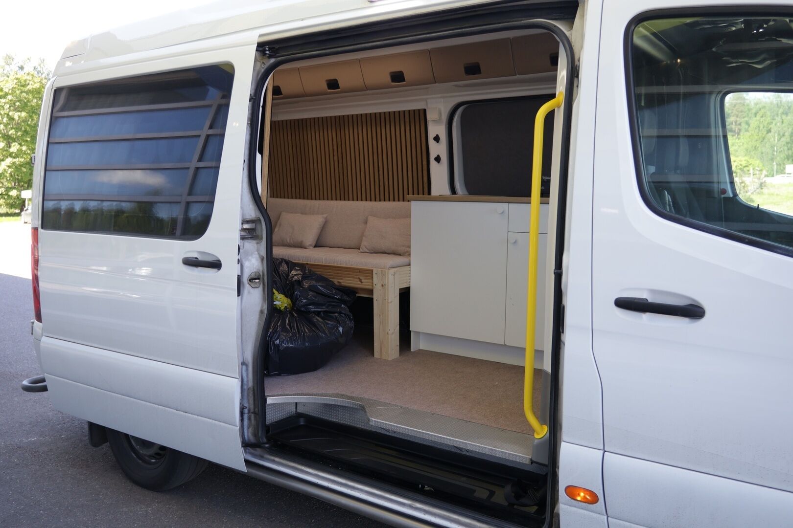 Mercedes-Benz Sprinter 2020 319CDI RWD-3,5/37 KB keskipitkä A2 A *Matkailuautoksi rakennettu, Pienet verot!* - |Webasto | Vakkari | Hyvällä historialla | Matkailuautoksi rakennettu, Pienet verot!