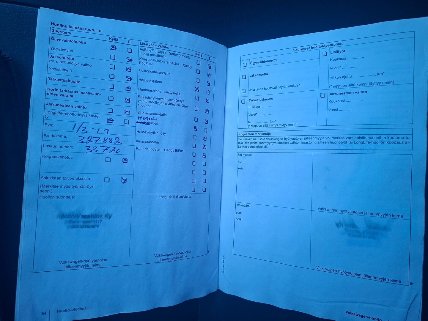 Volkswagen Crafter 2012 Carsport 35 PRO Kombi 2,0 TDI 100 kW YritysOutlet - Myydään vain yrityksille - -Tämä auto myydään YritysOutlet -valikoimasta vain yritykselle 