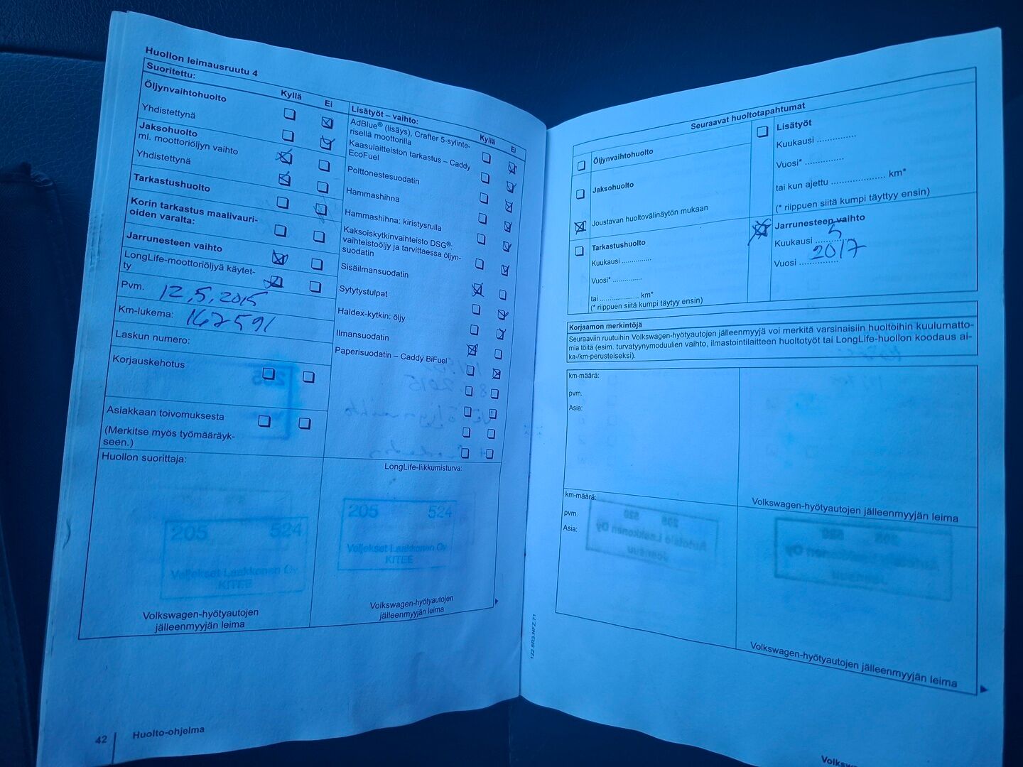 Volkswagen Crafter 2012 Carsport 35 PRO Kombi 2,0 TDI 100 kW YritysOutlet - Myydään vain yrityksille - -Tämä auto myydään YritysOutlet -valikoimasta vain yritykselle 