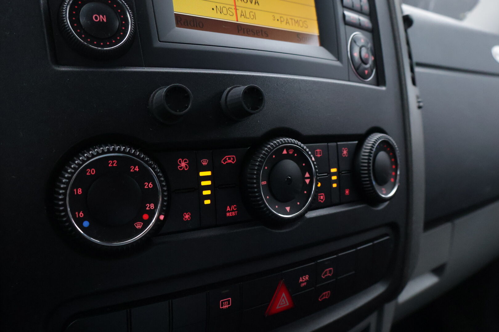 Volkswagen Crafter 2012 Carsport 35 PRO Kombi 2,0 TDI 100 kW YritysOutlet - Myydään vain yrityksille - -Tämä auto myydään YritysOutlet -valikoimasta vain yritykselle 