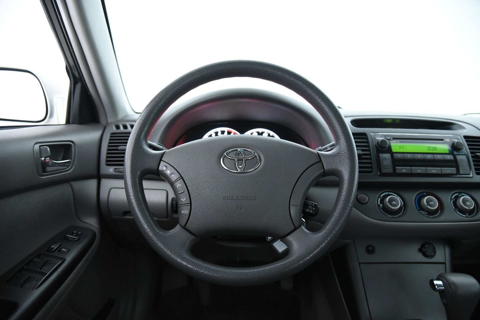 Toyota Camry 2005 Myydään huutokaupat.com:issa!* - Harvinaisuus nyt huudossa!