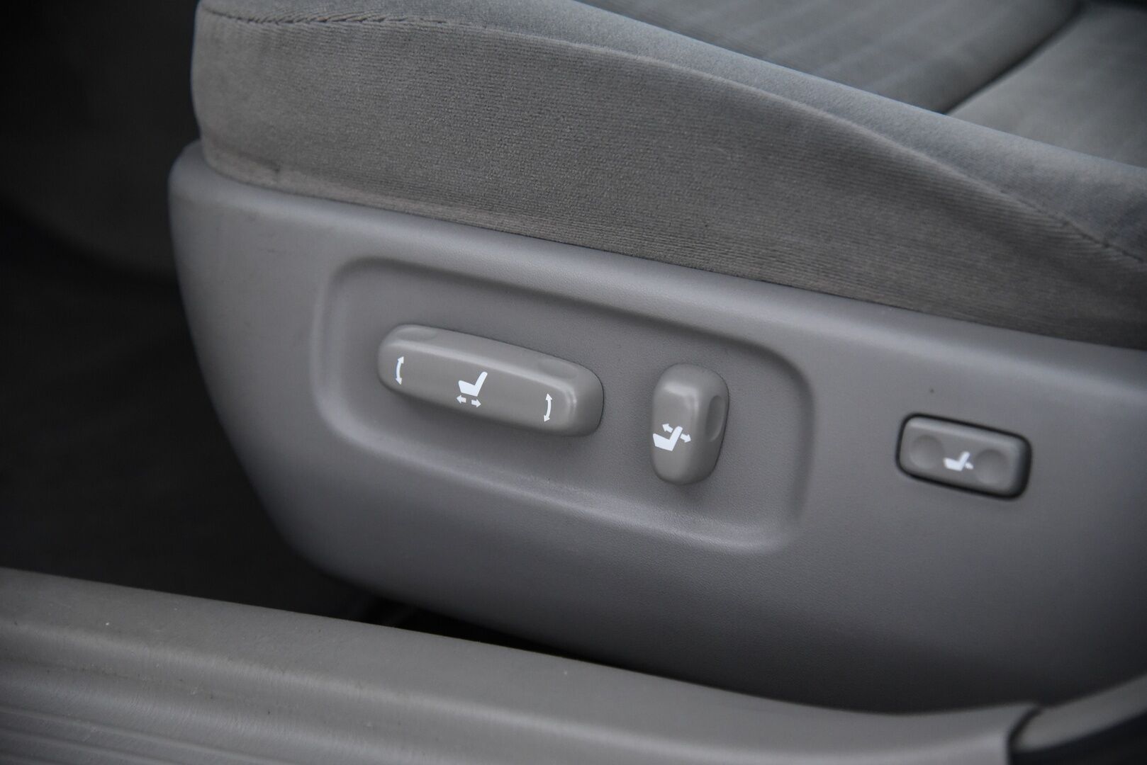 Toyota Camry 2005 Myydään huutokaupat.com:issa!* - Harvinaisuus nyt huudossa!