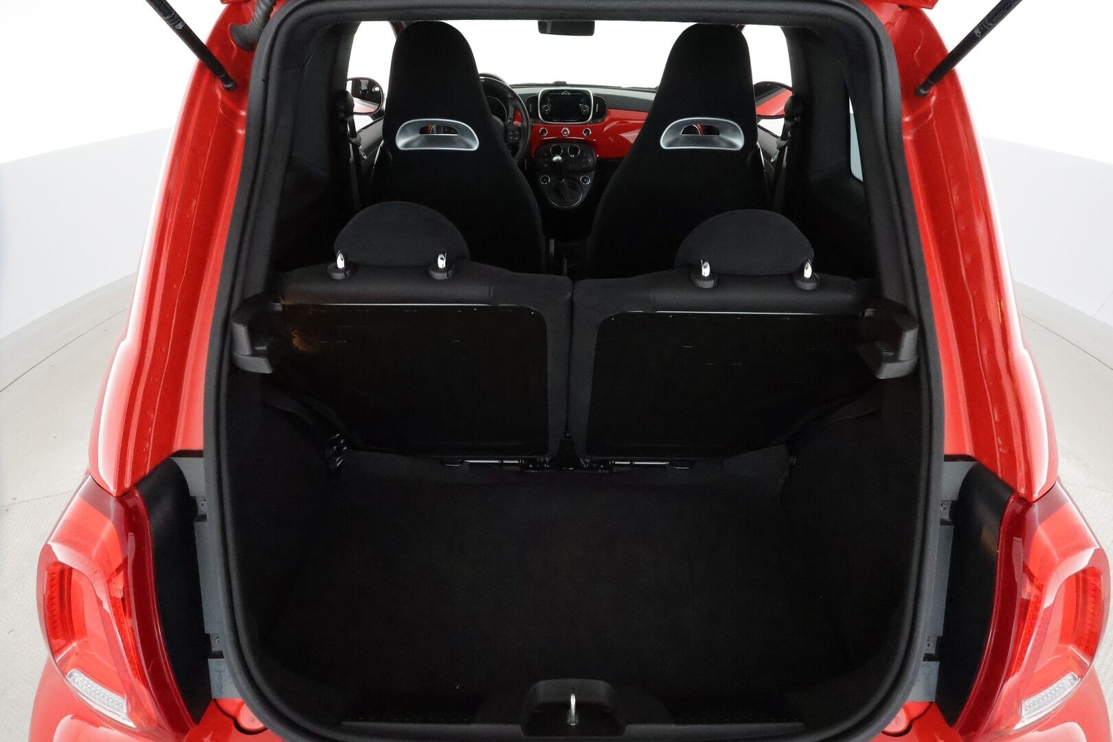 Fiat-Abarth 500 2019 595 1.4 T-JET **Facelift / Sport-alusta / Sporttipenkit / Bluetooth / Lohkolämmitin**