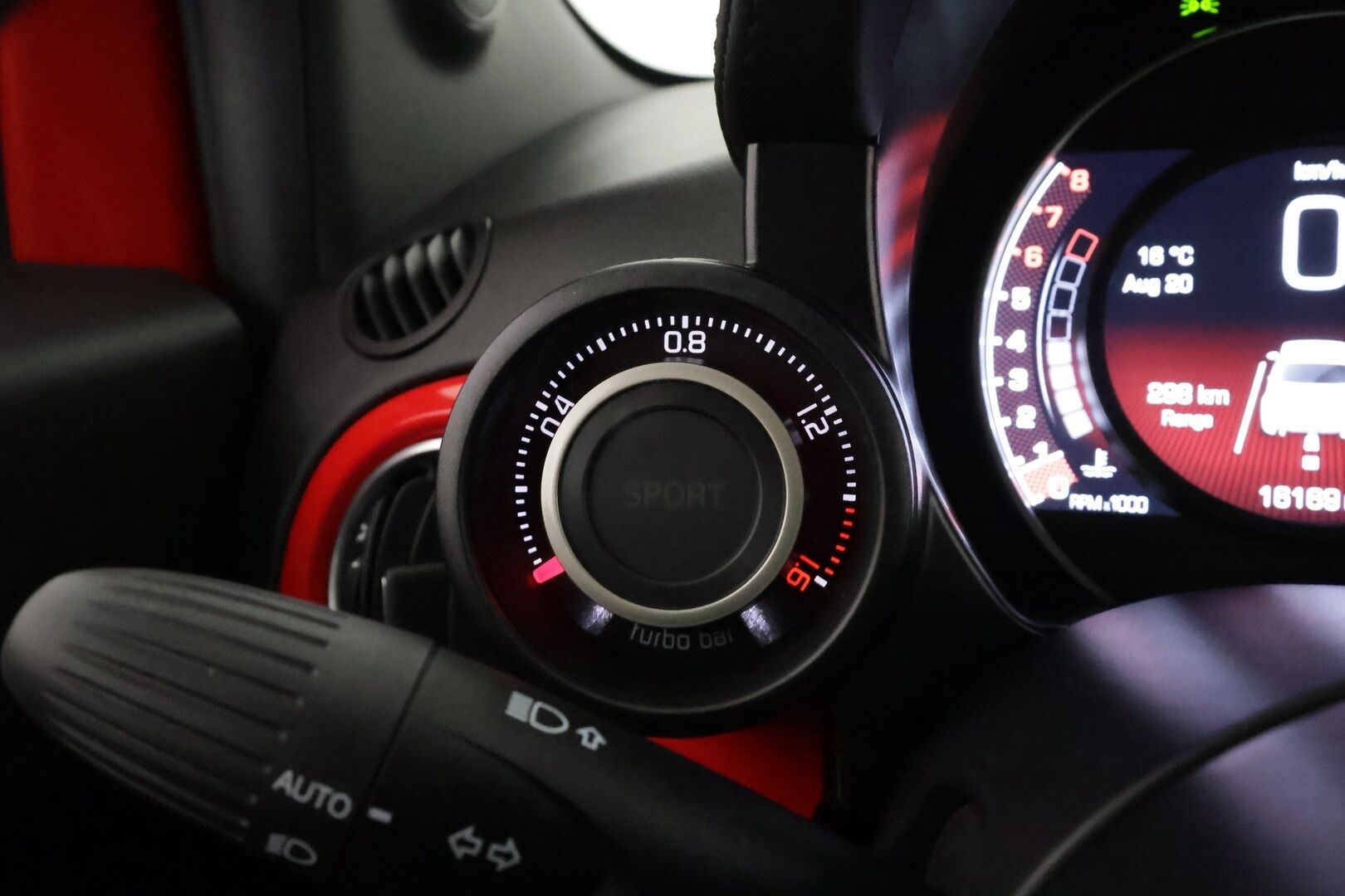 Fiat-Abarth 500 2019 595 1.4 T-JET **Facelift / Sport-alusta / Sporttipenkit / Bluetooth / Lohkolämmitin**