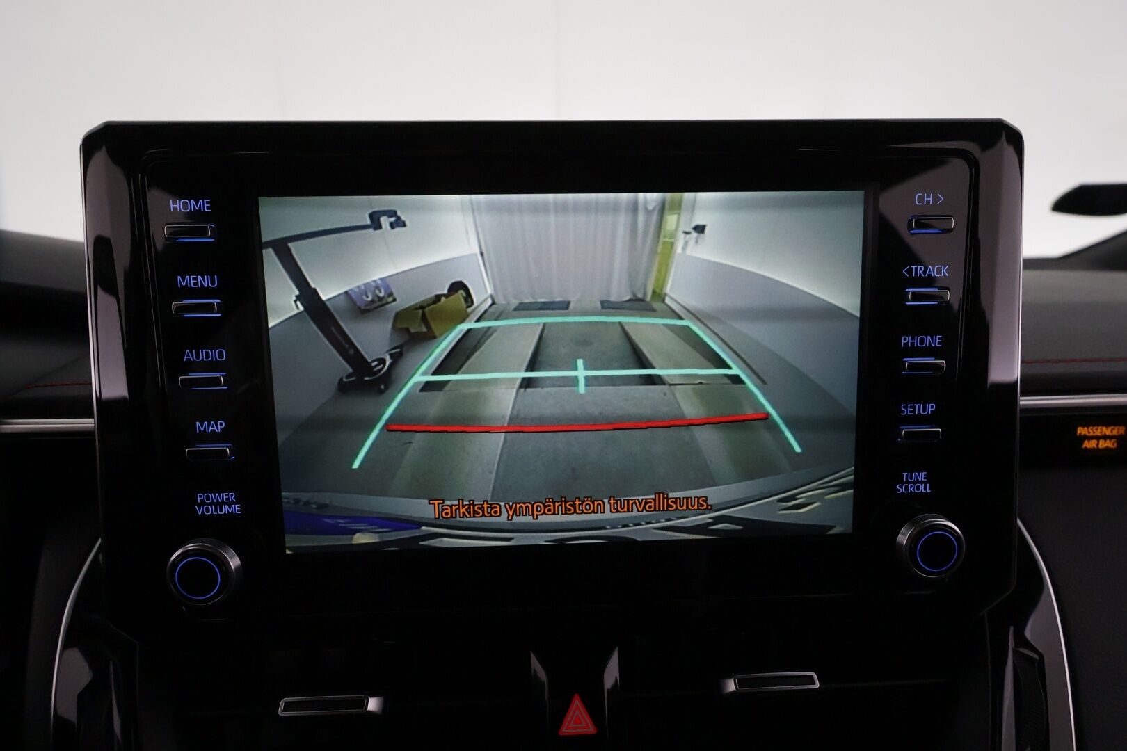 Toyota Corolla 2022 Touring Sports 1,8 Hybrid Style * ACC / P.kamera / LED / Navi / Lohkolämmitin / KeylessGo / Sähköluukku / Puolinahat * - Suomi-auto / Kahdet renkaat aluvanteilla / Merkkihuollettu - HULLUT BLACKWEEK JATKOT - KORKOTARJOUS 2,49%