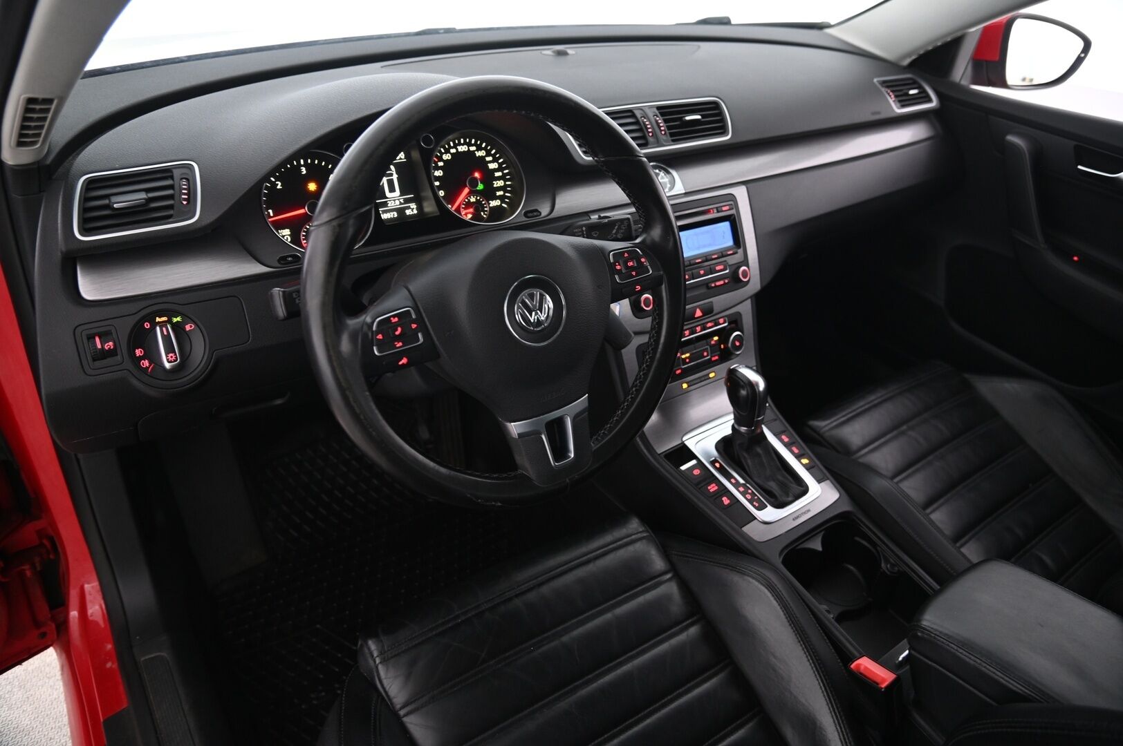 Volkswagen Passat 2011 Variant 2,0 TDI 125 kW (170 hv) 4Motion ***MYYDÄÄN HUUTOKAUPAT.COM*** - ***MYYDÄÄN HUUTOKAUPAT.COM***