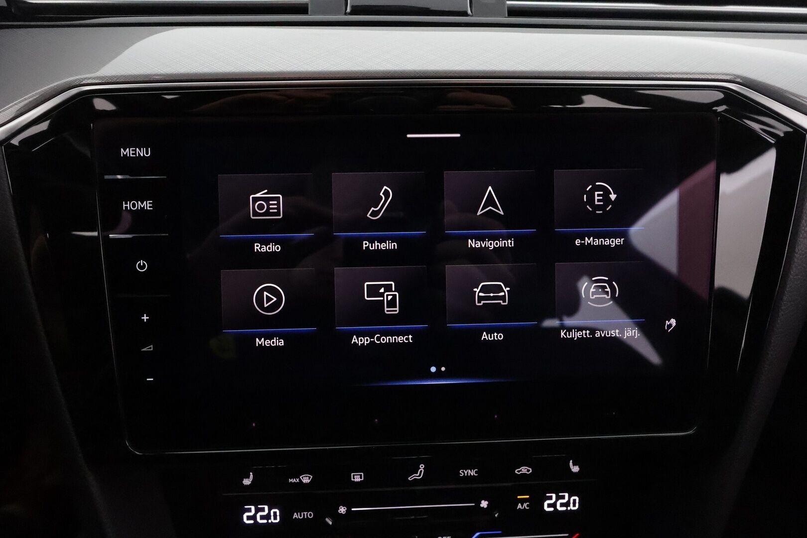 Volkswagen Passat 2021 Variant GTE Plug-In Hybrid 160 kW DSG-automaatti - Webasto / Adapt.Vakkari / Hieronta / Peruutuskamera / Digimittari / Nahka-Alcantara / Vetokoukku / Matrix LED / Ratinlämmitys!