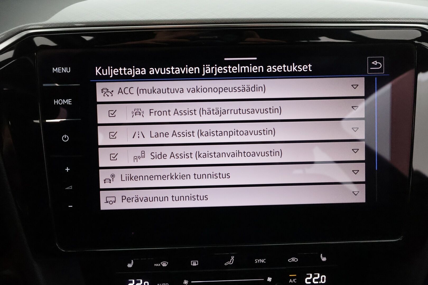 Volkswagen Passat 2021 Variant GTE Plug-In Hybrid 160 kW DSG-automaatti - Webasto / Adapt.Vakkari / Hieronta / Peruutuskamera / Digimittari / Nahka-Alcantara / Vetokoukku / Matrix LED / Ratinlämmitys!
