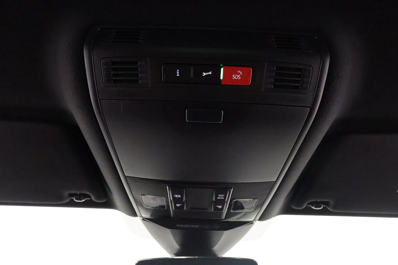 Volkswagen Passat 2021 Variant GTE Plug-In Hybrid 160 kW DSG-automaatti - Webasto / Adapt.Vakkari / Hieronta / Peruutuskamera / Digimittari / Nahka-Alcantara / Vetokoukku / Matrix LED / Ratinlämmitys!