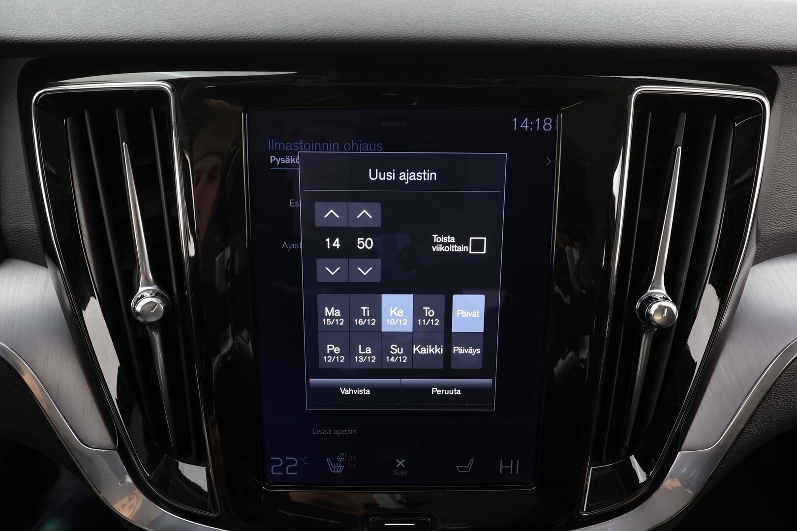 Volvo V60 2022 B4 D-MHEV Business Edition aut * ACC / P.kamera / Full LED / Webasto / Koukku / Navi / KeylessGo / Sähköluukku * - 1.Om Suomi-auto / Kahdet renkaat aluvanteilla