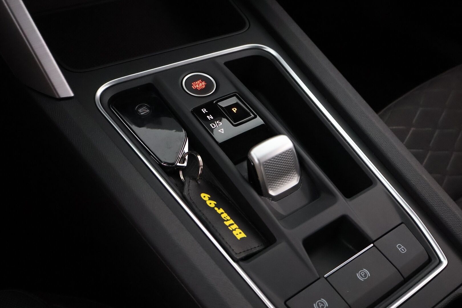 Seat Leon 2021 1,4 PHEV 204 eHybrid FR DSG - Adapt.Vakkari / Vetokoukku / Digimittari / Navi / Puolinahat /  LED / Keyless / Lohko / Ratinlämmitin / Merkkihuollettu! 