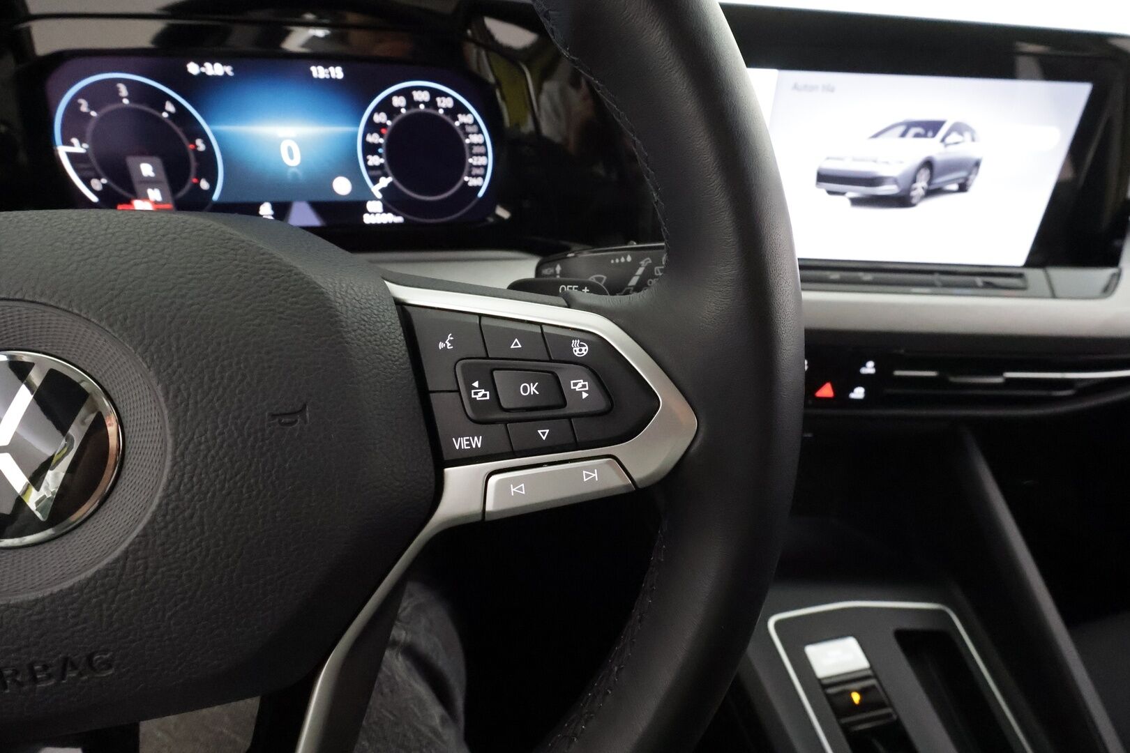 Volkswagen Golf 2022 Variant Alltrack 2,0 TDI 147 kW 4MOTION DSG. *ACC / Harman/Kardon / Webasto / P-Kamera / Keyless / Apple & Android * - 1.Om Suomi-auto / Kahdet renkaat