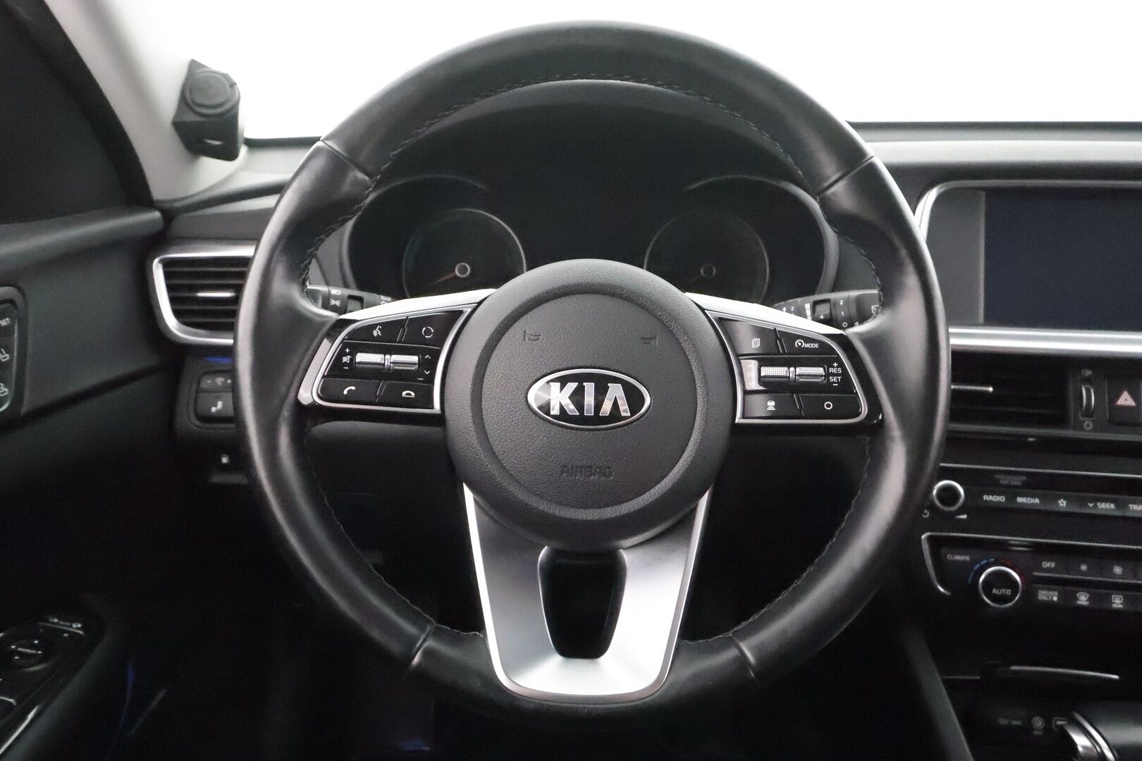 Kia Optima 2021 2,0 GDI PHEV Business Luxury SW A/T - | SCC | Koukku | Lohko | H/K | Muistipenkki | 360-Kamera | Ilmastoidut Nahat | Keyless | Apple&Android | 1.Om Suomi-auto | Kahdet renkaat |