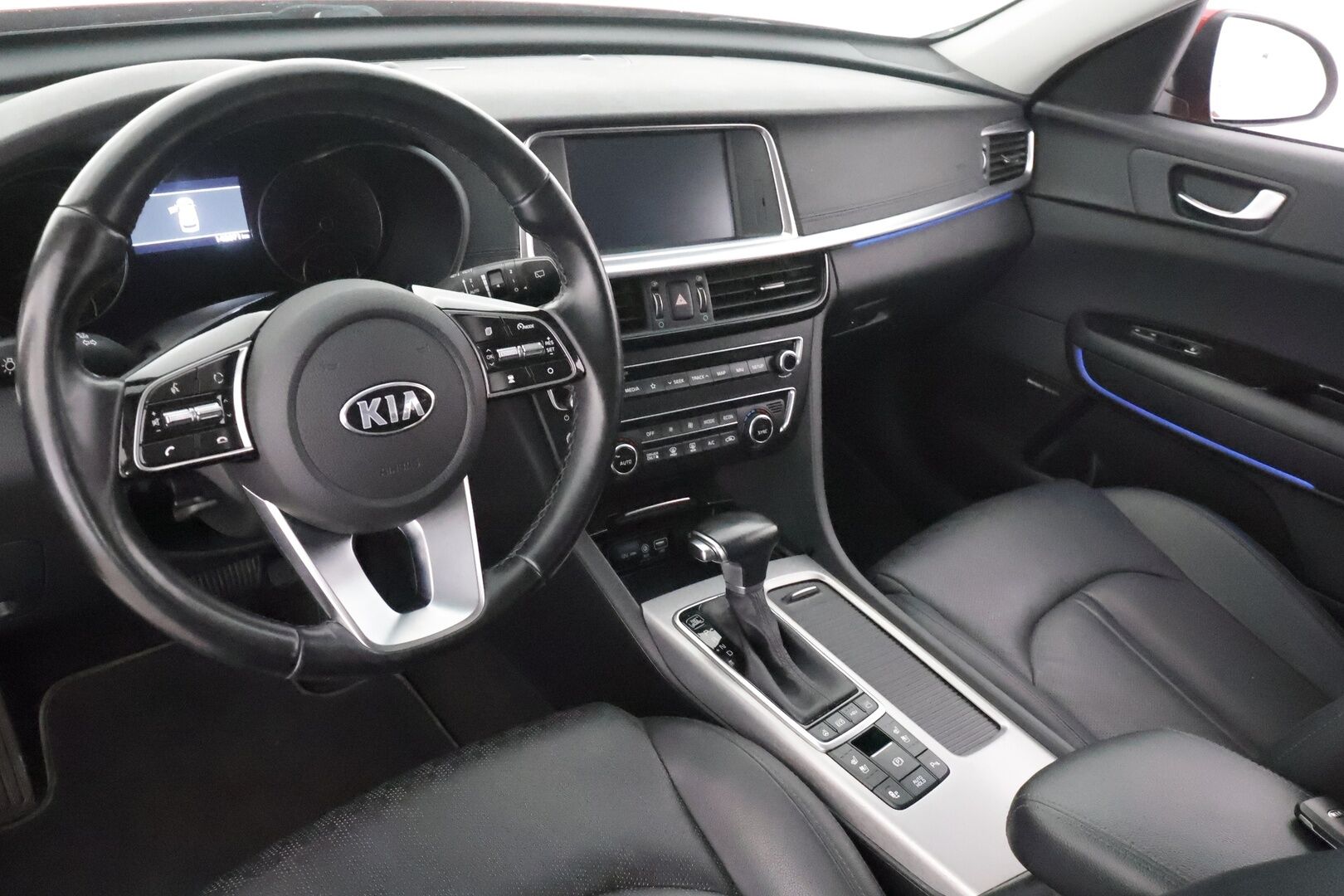 Kia Optima 2021 2,0 GDI PHEV Business Luxury SW A/T - | SCC | Koukku | Lohko | H/K | Muistipenkki | 360-Kamera | Ilmastoidut Nahat | Keyless | Apple&Android | 1.Om Suomi-auto | Kahdet renkaat |
