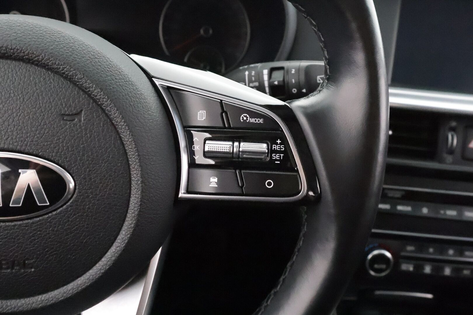 Kia Optima 2021 2,0 GDI PHEV Business Luxury SW A/T - | SCC | Koukku | Lohko | H/K | Muistipenkki | 360-Kamera | Ilmastoidut Nahat | Keyless | Apple&Android | 1.Om Suomi-auto | Kahdet renkaat |
