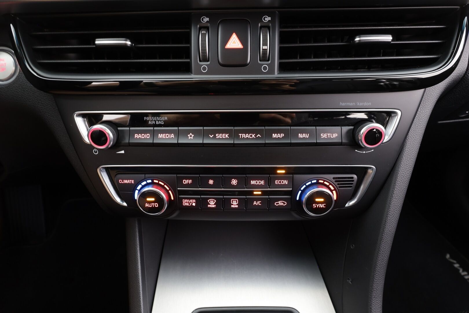 Kia Optima 2021 2,0 GDI PHEV Business Luxury SW A/T - | ACC | Koukku | Ilmastoidut sähkönahat | Harman//Kardon | 360° | Muistipenkki | LED | BSM | LKA | Suomi-auto | Lohko+sisälämmitin |