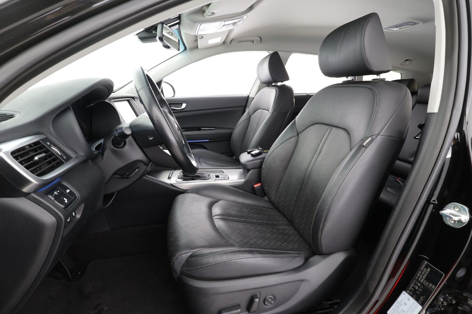 Kia Optima 2021 2,0 GDI PHEV Business Luxury SW A/T - | ACC | Koukku | Ilmastoidut sähkönahat | Harman//Kardon | 360° | Muistipenkki | LED | BSM | LKA | Suomi-auto | Lohko+sisälämmitin |