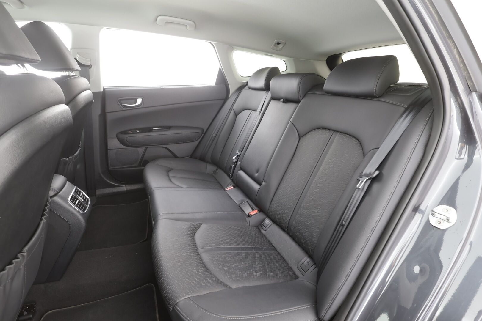 Kia Optima 2021 2,0 GDI PHEV Business Luxury SW A/T - | ACC | 360° | Koukku | Harman/Kardon | Ilm. sähkönahat | Muistipenkki | BSW | LKA | LED | Sähk. takaluukku | 1-Om Suomiauto | ALV |