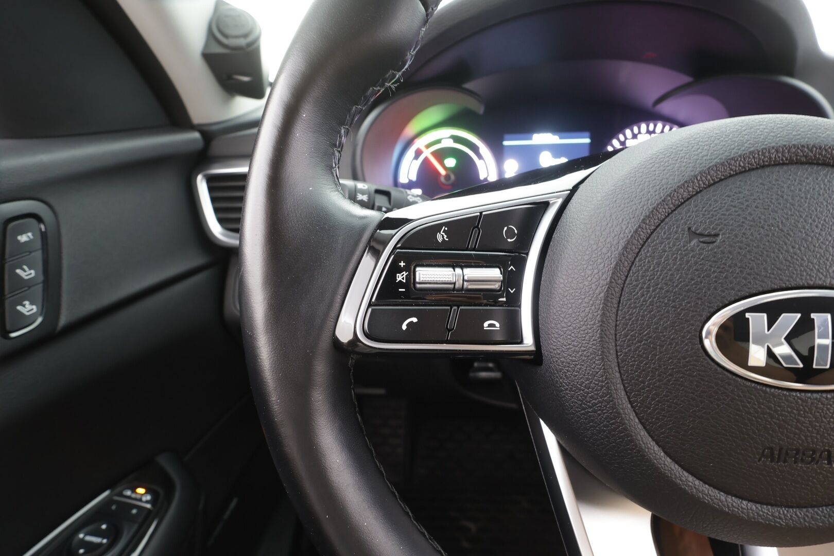 Kia Optima 2021 2,0 GDI PHEV Business Luxury SW A/T - | ACC | Koukku | Ilmastoidut sähkönahat | Harman//Kardon | 360° | Muistipenkki | LED | BSM | LKA | 1-om suomiauto | Merkkihuollot |