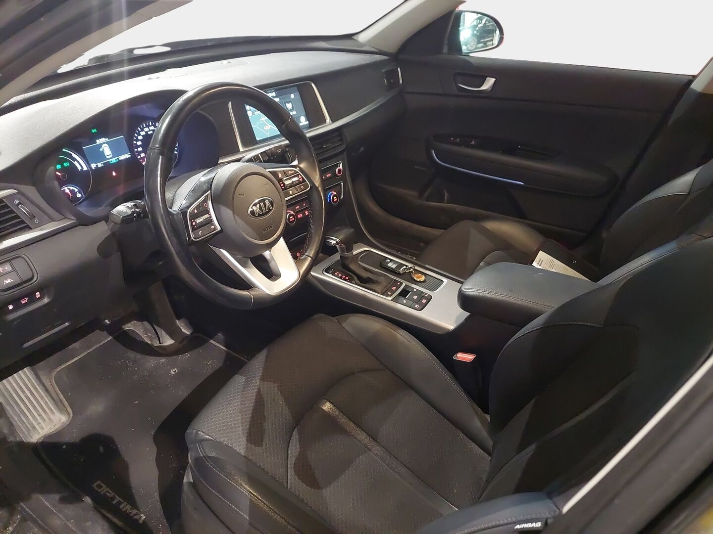 Kia Optima 2020 2,0 GDI Plug-in Hybrid Edition SW A/T *Suomi-auto / Adapt. vakkari / Vetokoukku / Kaistavahti / Harman/Kardon* - 1-Omisteinen / Merkkihuollettu / Suomi-auto