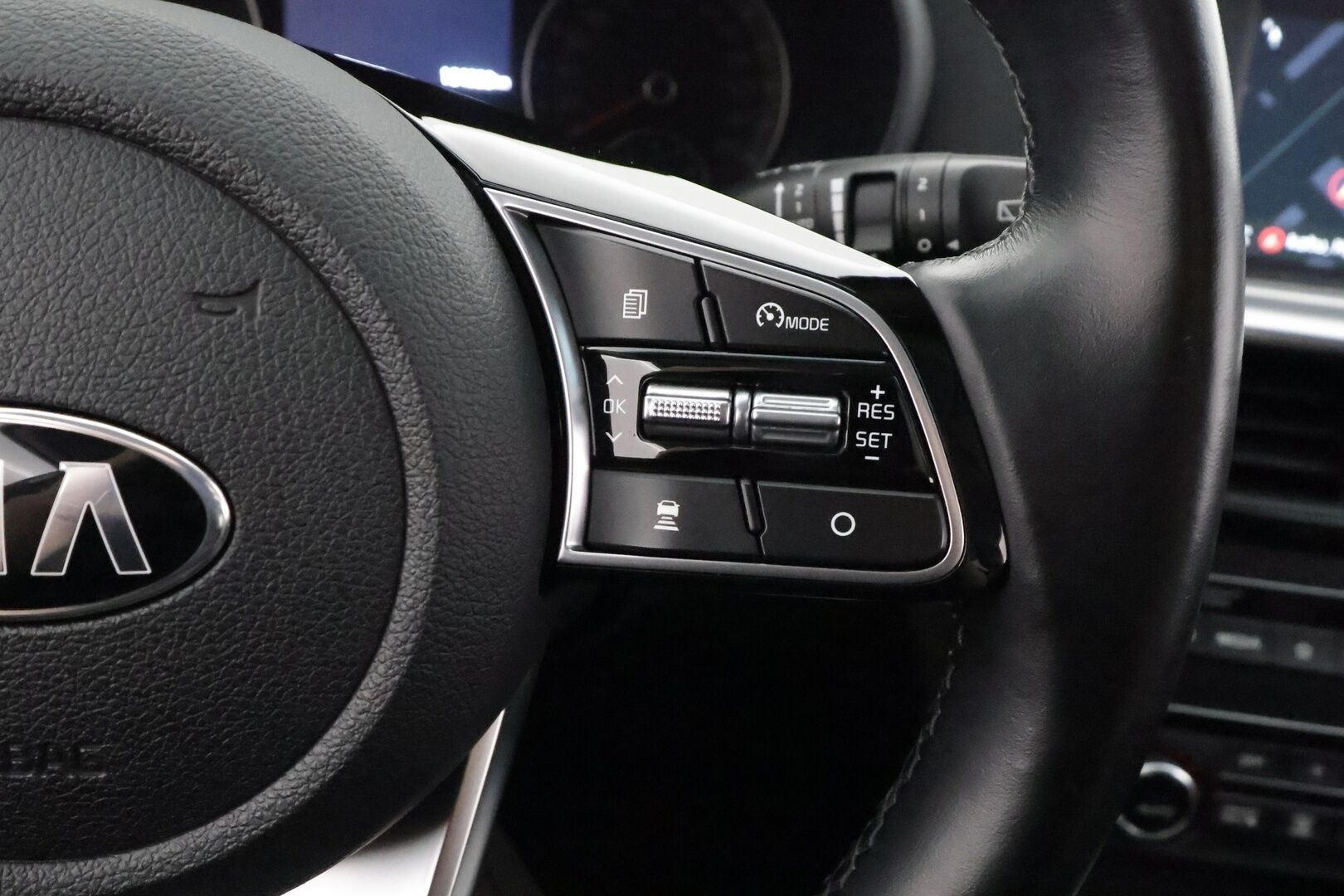 Kia Optima 2021 2,0 GDI PHEV Business Premium SW A/T - | ACC | Koukku | Harman/Kardon | Muistipenkki | Puolinahat | P.kamera | Keyless | Lane Assist | Apple & Android | Lämm. ratti | 1-om suomiauto |