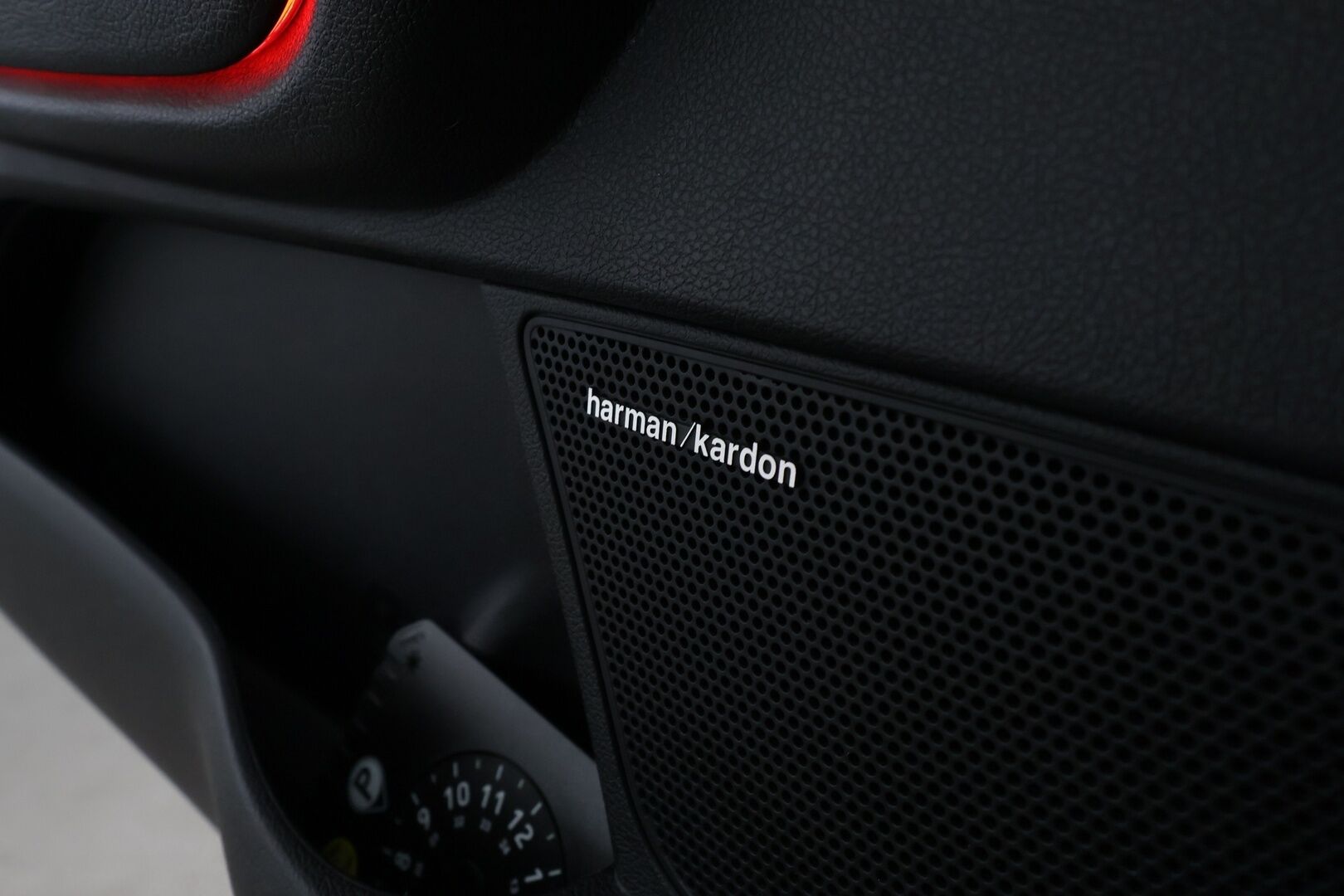 Kia Optima 2020 2,0 GDI PHEV Business Premium SW A/T - | ACC | Webasto | Harman/Kardon | Muistipenkki | Puolinahat | P.kamera | Keyless | LED | Lane Assist | FCW | Apple & Android | Lämm. ratti | - KORKO VAIN 3,99 %