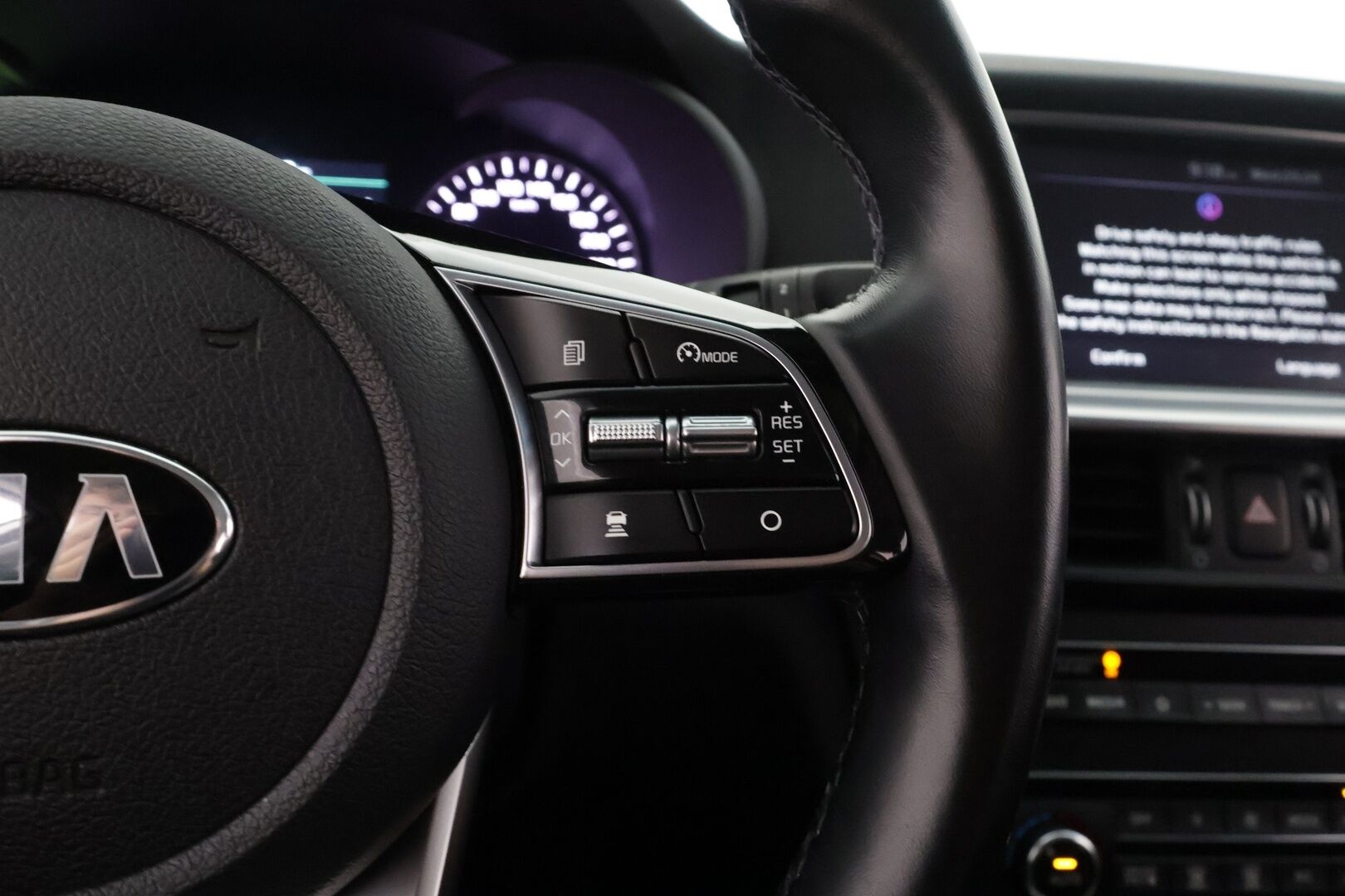 Kia Optima 2020 2,0 GDI PHEV Business Premium SW A/T - | ACC | Webasto | Harman/Kardon | Muistipenkki | Puolinahat | P.kamera | Keyless | LED | Lane Assist | FCW | Apple & Android | Lämm. ratti | - KORKO VAIN 3,99 %
