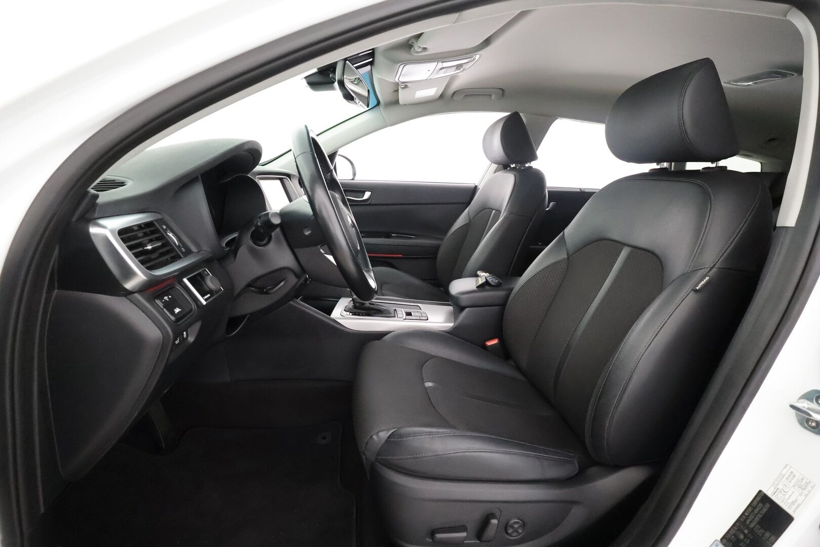 Kia Optima 2020 2,0 GDI PHEV Business Premium SW A/T - | ACC | Webasto | Harman/Kardon | Muistipenkki | Puolinahat | P.kamera | Keyless | LED | Lane Assist | FCW | Apple & Android | Lämm. ratti | - KORKO VAIN 3,99 %
