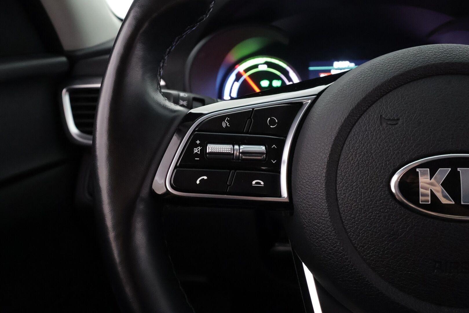 Kia Optima 2020 2,0 GDI PHEV Business Premium SW A/T - | ACC | Webasto | Harman/Kardon | Muistipenkki | Puolinahat | P.kamera | Keyless | LED | Lane Assist | FCW | Apple & Android | Lämm. ratti | - KORKO VAIN 3,99 %