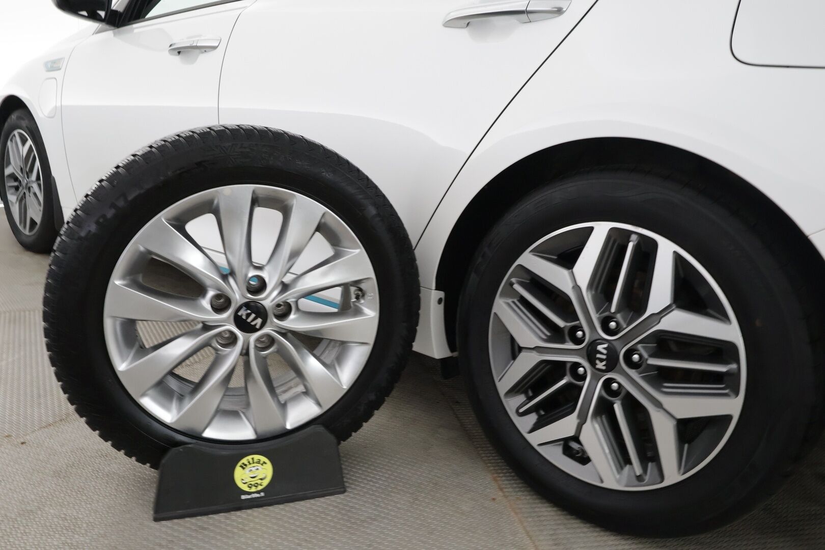 Kia Optima 2020 2,0 GDI PHEV Business Premium SW A/T - | ACC | Webasto | Harman/Kardon | Muistipenkki | Puolinahat | P.kamera | Keyless | LED | Lane Assist | FCW | Apple & Android | Lämm. ratti | - KORKO VAIN 3,99 %