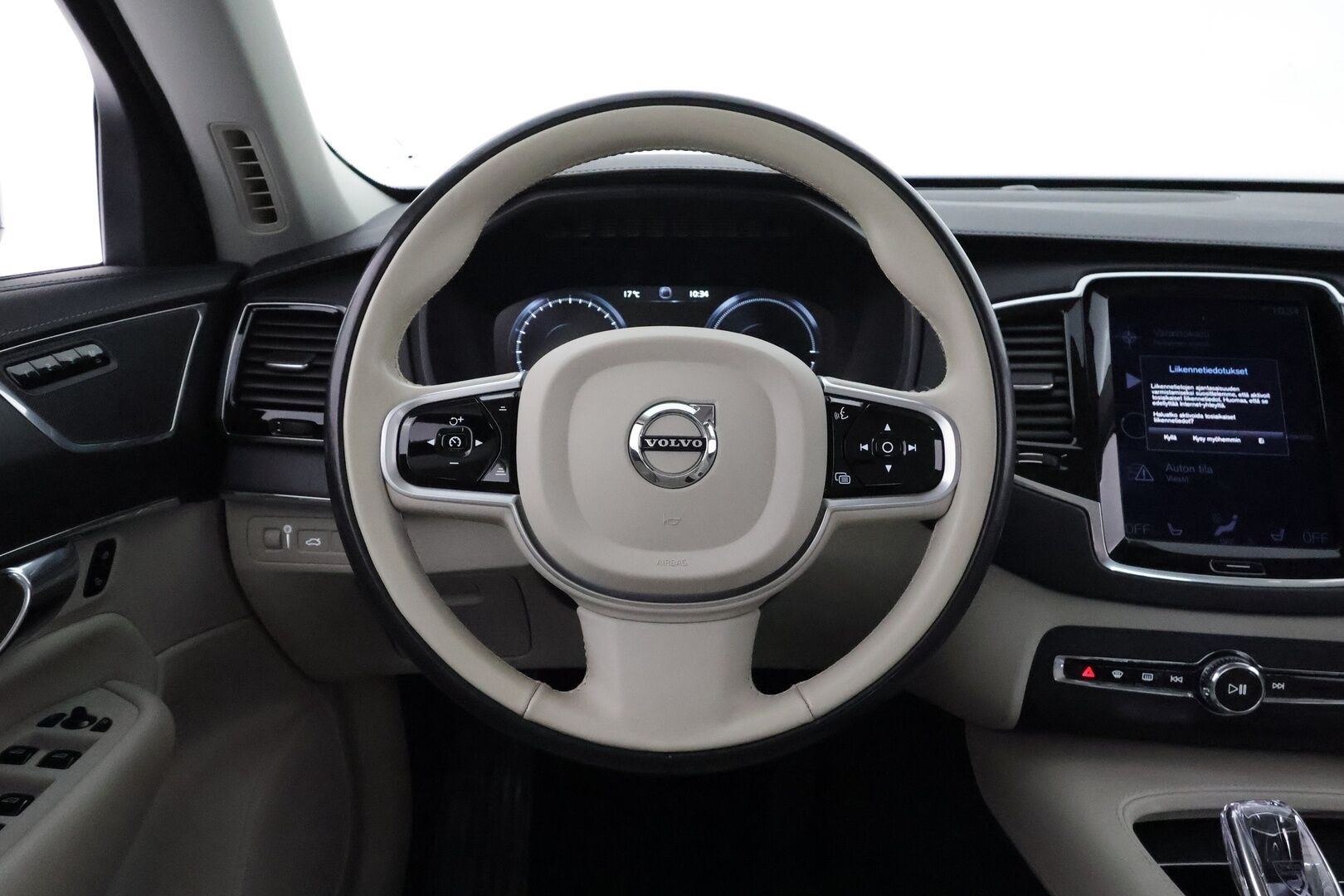 Volvo XC90 2020 T8 TwE AWD Inscription 7p **Adapt. vakkari / Pa-lämmitin / Muistipenkit / Koukku / Full-LED / Apple&Android / P.kamera** - 3,99 % KORKOTARJOUS TÄHÄN AUTOON - 31.5. ASTI! - 1-om. Suomi-auto / Akku kuntotarkistettu / Merkkihuollettu / Navi / VOC