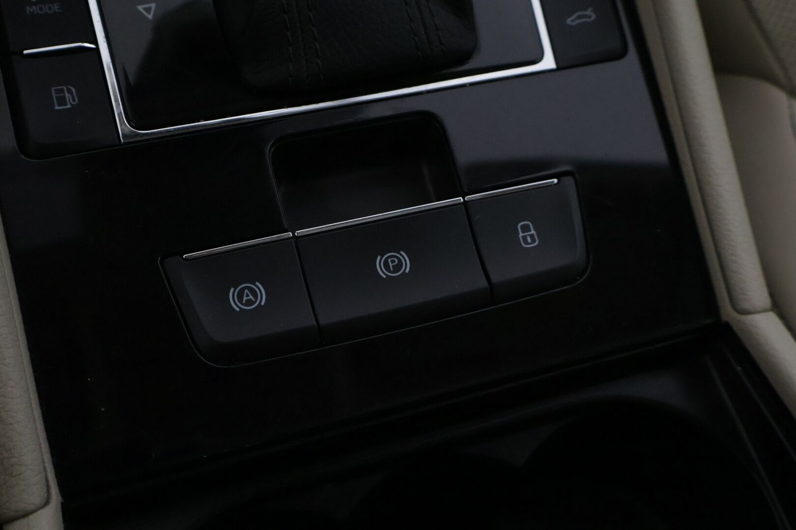 Skoda Superb 2020 Combi 1,4 TSI PHEV L&K iV DSG Aut. - | Webasto | Ilmastoidut Muistipenkit | Panorama | Koukku | Peruutuskamera | Nahat | Adapt.Vakkari | Matrix-LED |