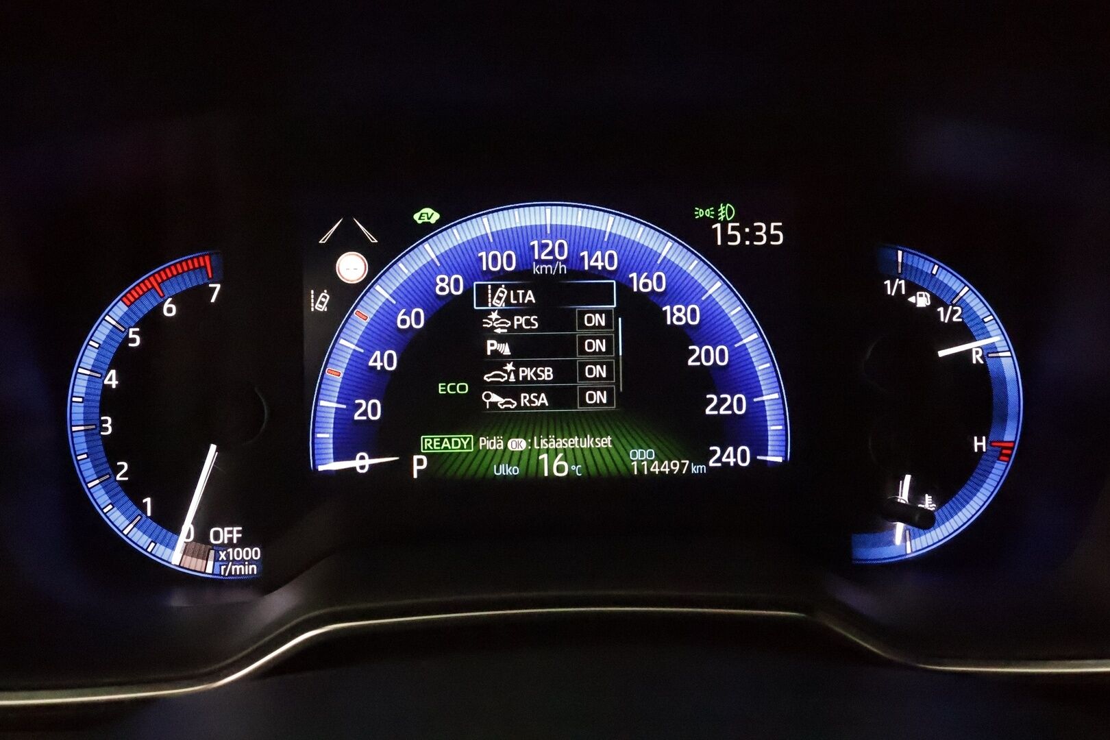 Toyota Corolla 2020 Touring Sports 1,8 Hybrid TREK ** Adapt.Vakkari / P.kamera / LED-valot / Sisätilanlämmitin / Navi / KeylessGO ** - Suomi-auto / Merkkihuollettu / 2x Renkaat 
