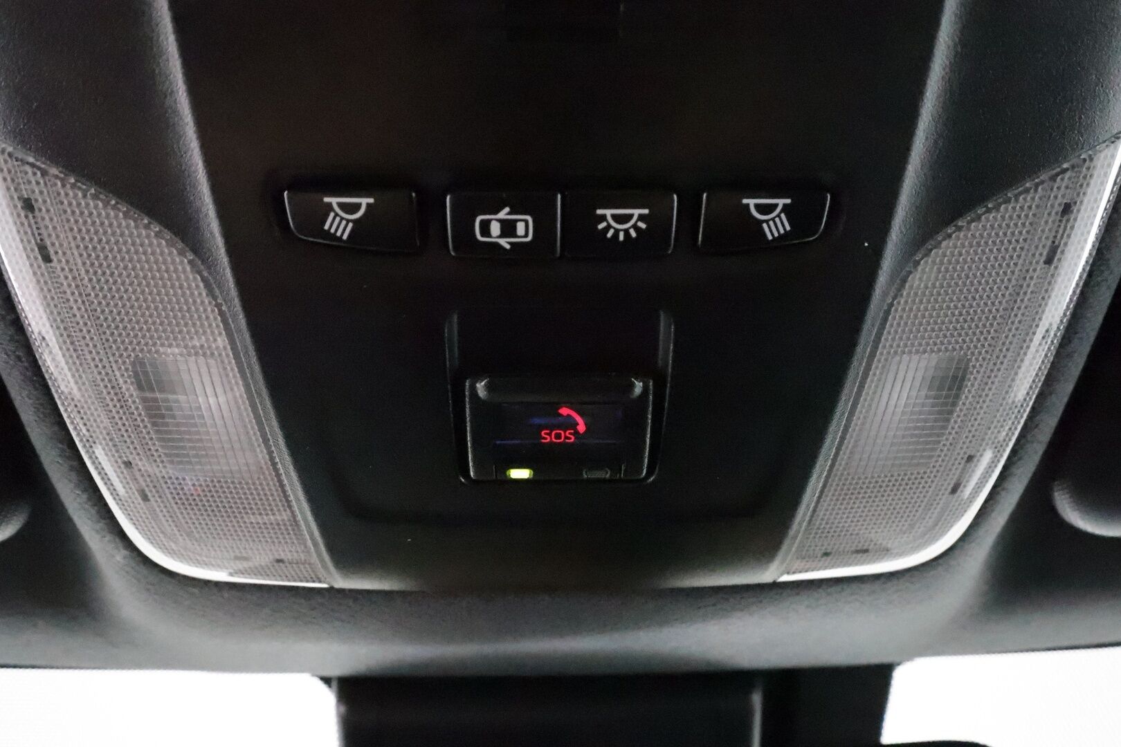 Toyota Corolla 2020 Touring Sports 1,8 Hybrid TREK ** Adapt.Vakkari / P.kamera / LED-valot / Sisätilanlämmitin / Navi / KeylessGO ** - Suomi-auto / Merkkihuollettu / 2x Renkaat 