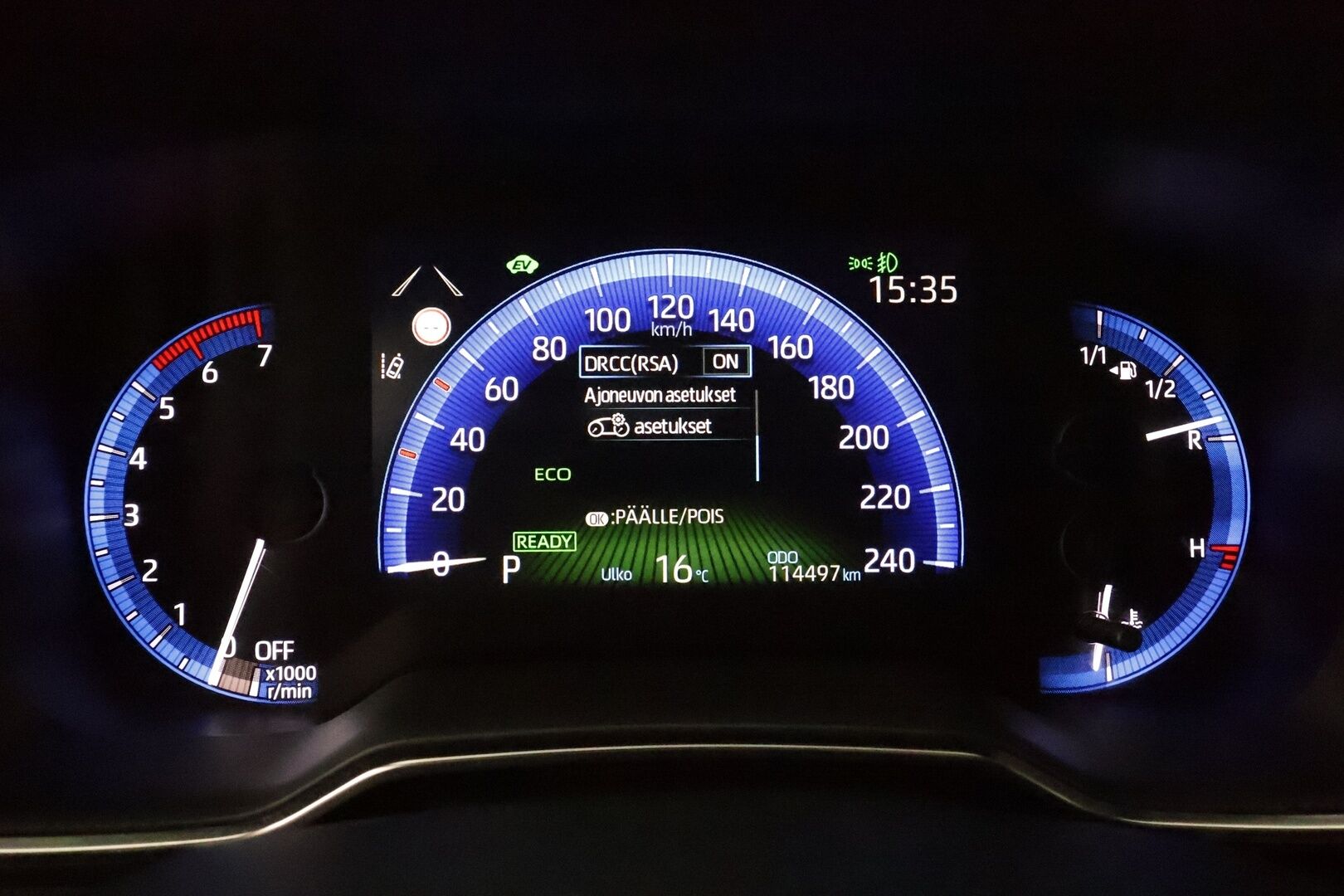 Toyota Corolla 2020 Touring Sports 1,8 Hybrid TREK ** Adapt.Vakkari / P.kamera / LED-valot / Sisätilanlämmitin / Navi / KeylessGO ** - Suomi-auto / Merkkihuollettu / 2x Renkaat 