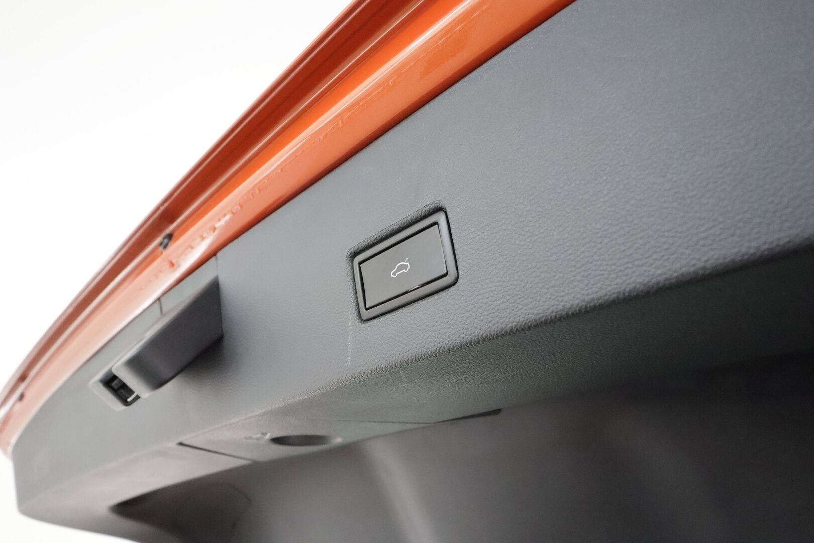 Volkswagen T-Roc 2020 Sport 1,5 TSI EVO 110 kW DSG-automaatti - 1Om Suomiauto / Webasto / Adapt.Vakkari / Digimittari / Adapt.LED / Navi / KeylessGo / Sähköluukku / Hyvin varusteltu!