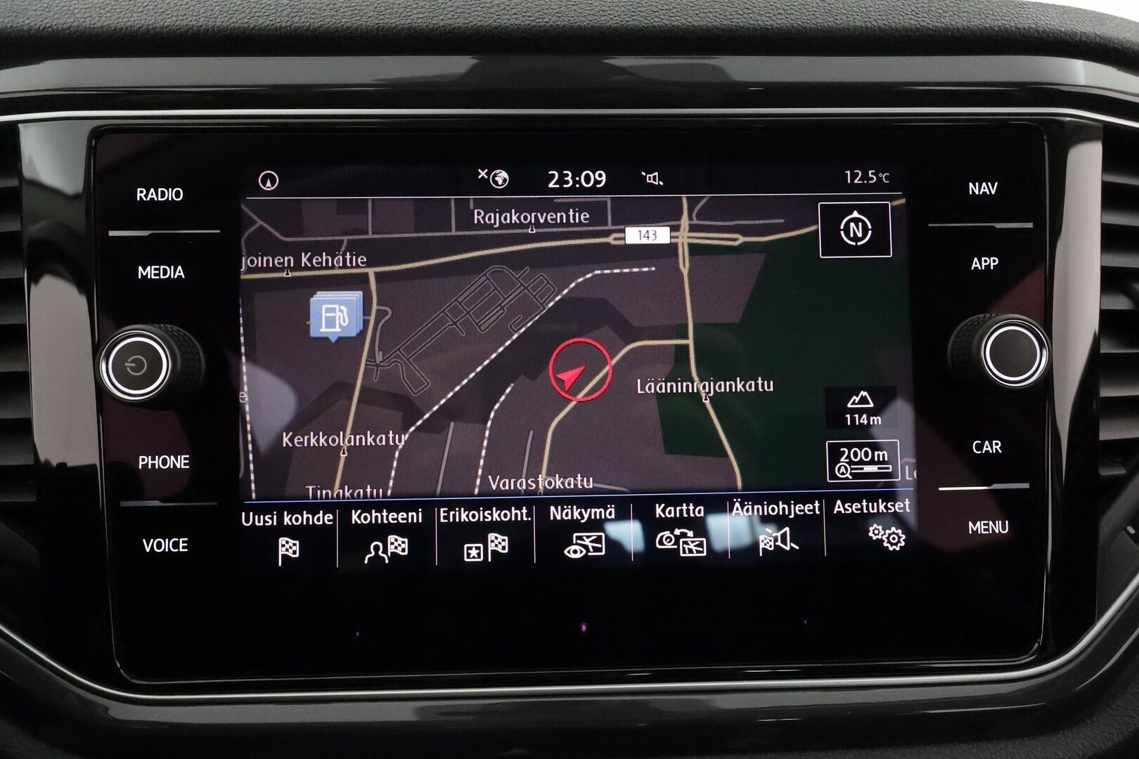 Volkswagen T-Roc 2020 Sport 1,5 TSI EVO 110 kW DSG-automaatti - 1Om Suomiauto / Webasto / Adapt.Vakkari / Digimittari / Adapt.LED / Navi / KeylessGo / Sähköluukku / Hyvin varusteltu!