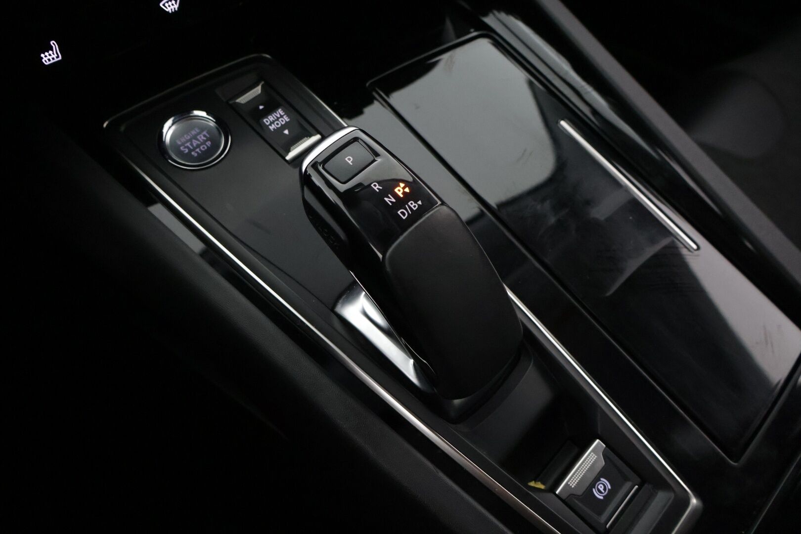 Peugeot 508 2020 SW Allure Hybrid 225 EAT8-automaatti**ACC / Navi / Kaistavahti / Keyless** - *Lisälämmitin / Suomi-auto / Digimittaristo*