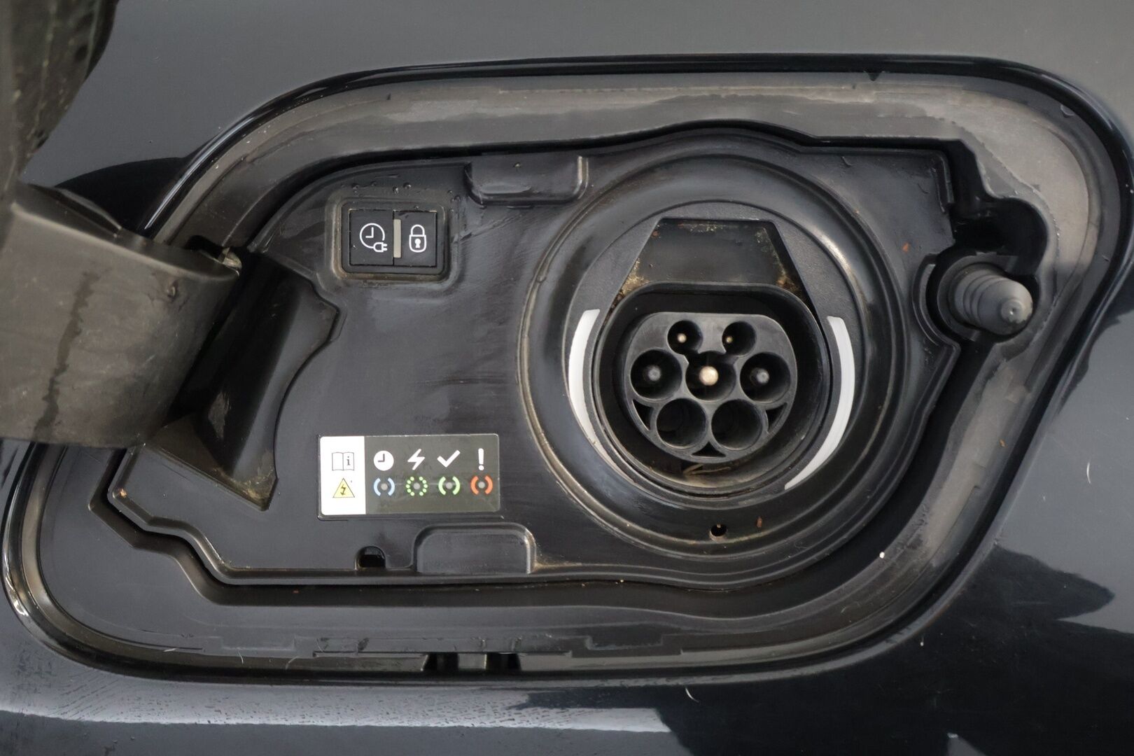 Peugeot 508 2020 SW Allure Hybrid 225 EAT8-automaatti**ACC / Navi / Kaistavahti / Keyless** - *Lisälämmitin / Suomi-auto / Digimittaristo* - HULLUT BLACKWEEK JATKOT - KORKOTARJOUS 2,49%