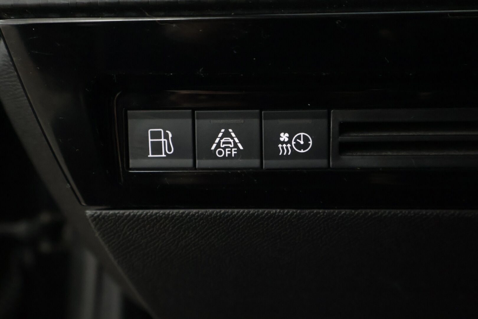 Peugeot 508 2020 SW Allure Hybrid 225 EAT8-automaatti**ACC / Navi / Kaistavahti / Keyless** - *Lisälämmitin / Suomi-auto / Digimittaristo*