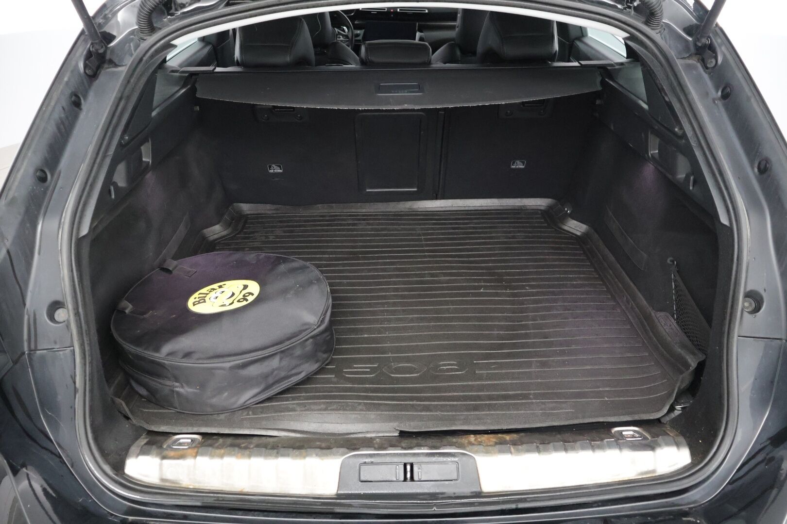 Peugeot 508 2020 SW Allure Hybrid 225 EAT8-automaatti**ACC / Navi / Kaistavahti / Keyless** - *Lisälämmitin / Suomi-auto / Digimittaristo* - HULLUT BLACKWEEK JATKOT - KORKOTARJOUS 2,49%