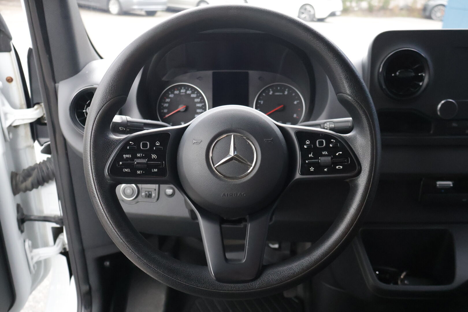 Mercedes-Benz Sprinter 2020 316CDI RWD-3,5/37K keskipitkä A2 A - | 2800kg koukku | 1.OM Suomi-auto | ALV | MBUX | Webasto | P.Kamera | Apple&Android | Puolinahat | Inventteri | Keylessgo |