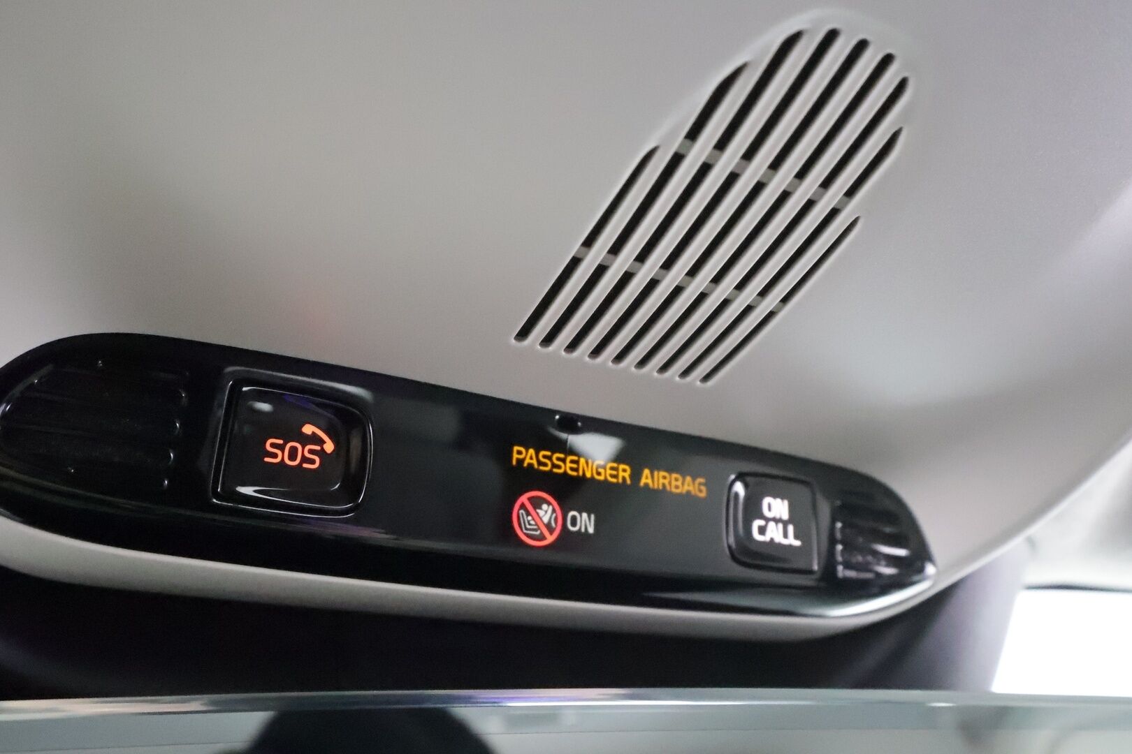 Volvo XC40 2020 T3 Business aut * Webasto / ACC / LED / P.tutkat / Kaistavahti / Keyless * - Suomi-auto / Kahdet renkaat aluvanteilla